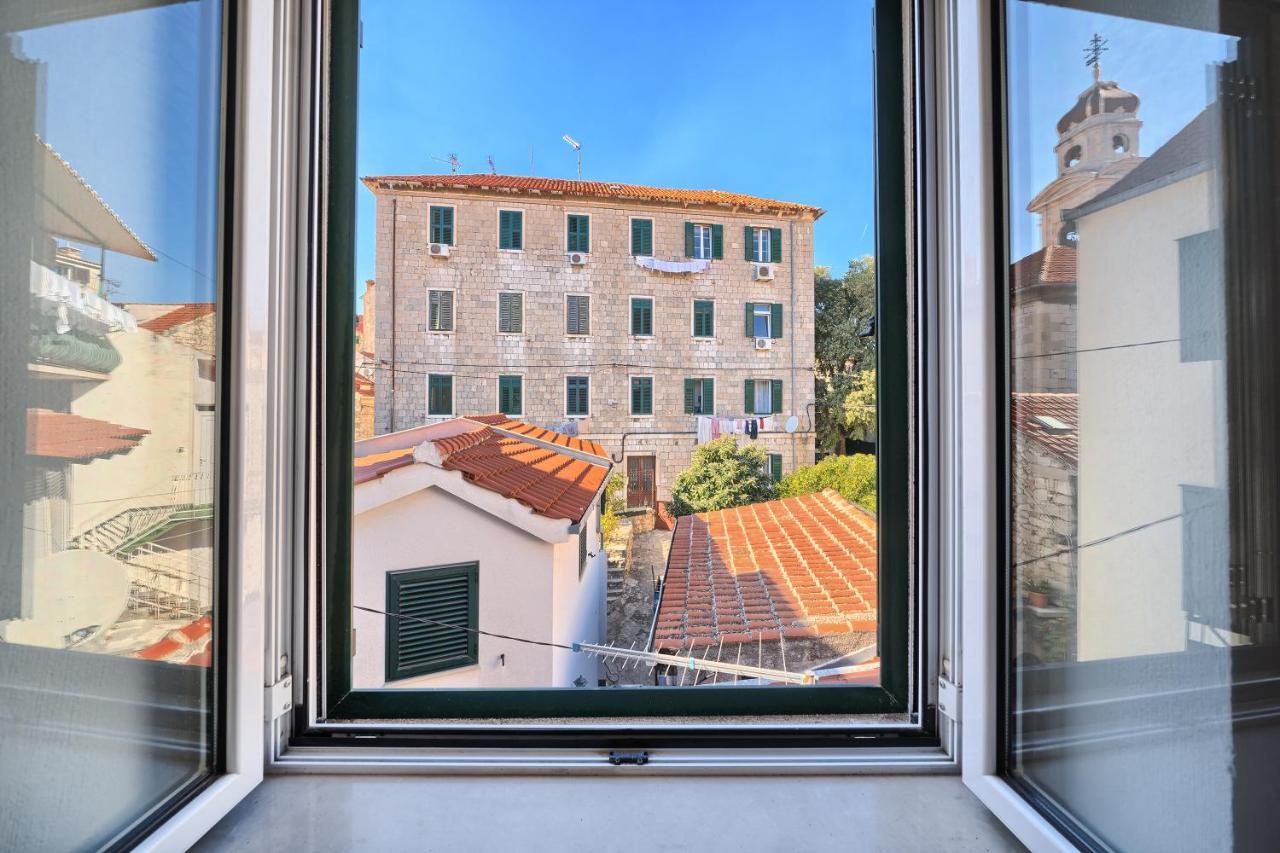 Poetry House Hotel Split Exterior foto