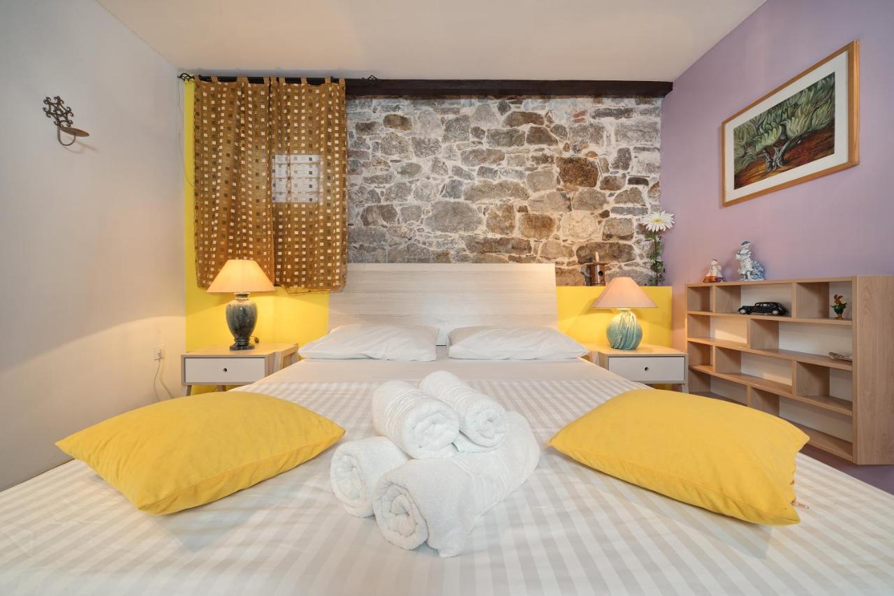 Poetry House Hotel Split Exterior foto